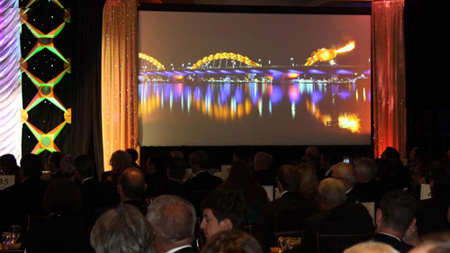 Cầu Rồng vượt qua nhiều đối thủ nặng ký để giành giải thưởng lớn